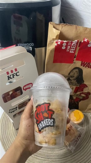 KFC Hotshots Review: Tasty Deals and Sauce Pairing