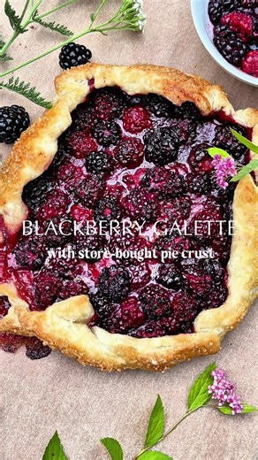 BLACKBERRY GALETTE When you want a beautiful dessert but don’t feel like baking from scratch… Fresh blackberries, brown sugar, butter, good vanilla, a squeeze of lemon, and store bought pie crust! Serve warm with vanilla bean ice cream. You won’t believe how delicious this is.✨ For the Filling: 2 1/2-3 cups fresh blackberries 1/3 cup brown sugar 2 tbsp melted butter 1/2 tsp vanilla extract 2 tsp fresh lemon juice 2 tbsp arrowroot starch pinch of cinnamon pinch of sea salt 1 box store-bought pie 
