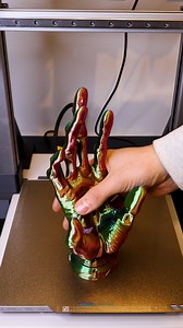 1.7M views · 20K reactions | 3D printed Alien Hand Controller Holder Printer: Bambu Lab A1 Filament: PLA Silk Tricolor Red Blue Green STL file: STLFLIX https://get.stlflix.com?ref=yta1ywm #3dprinting #playstation #timelapse #shorts #reels | Gcodelab | Facebook