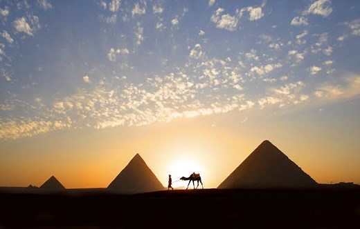 Plan your visit to the Pyramids of Giza, Egypt