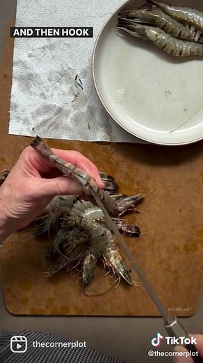 Easy Tips on How to Prepare and Cook Shell-On Prawns