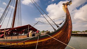 World's Largest Viking Ship Sails Into VA