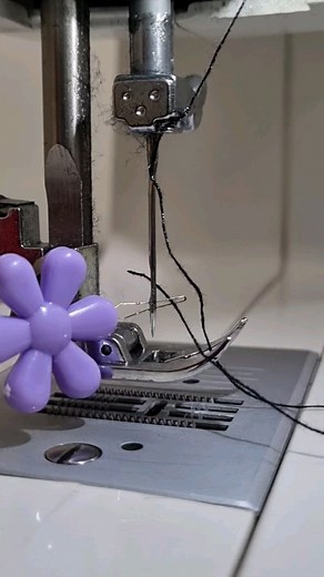 How to use needle threader | Sewing Tutorials | Facebook