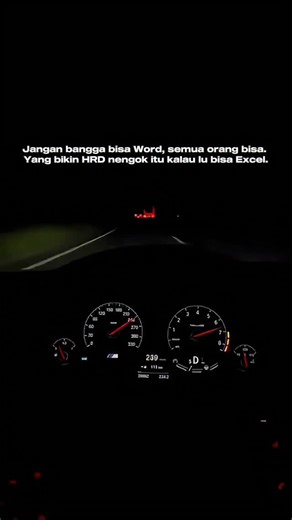 Dhery Casper on Instagram: "Jangan bangga dulu kalau cuma bisa Word. Serius deh, semua orang juga bisa Word. Tapi yang bikin HRD bener-bener nengok dan mikir, “wah, anak ini beda”— itu kalau lu bisa Excel. Realita dunia kerja sekarang tuh kek gini, – CV bagus udah standar. – Word udah basic. – Tapi Excel = skill yang bikin peluang kerja lu naik berkali lipat. Apalagi kalau lu udah bisa: ➡️ SUMIF buat laporan cepet. ➡️ VLOOKUP & HLOOKUP buat analisis data. ➡️ Pivot Table buat ringkas ribuan data 