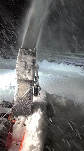 Kubota GR2100 and GR2707 snow blower