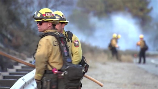 11K views · 182 reactions | More than 31,000 people were evacuated after a new wildfire that broke out north of Los Angeles rapidly spread to more than 9,400 acres (38 square km), fueled by strong winds and dry brush https://reut.rs/4garNYJ | Reuters | Facebook