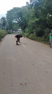 Chaitanya Techno school unleashes modern tech to repair the damage that they have caused to a 900 metre road stretch. They have deployed an supervisor too to safeguard the tech !! | Piyush Manush