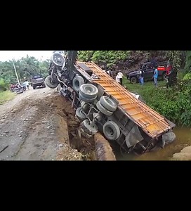 4M views · 10K reactions | Wow! Amazing Incredible Wheel Loader Truck Fails & Skills Please Like Page For More Amazing Videos | Super Machines | Facebook