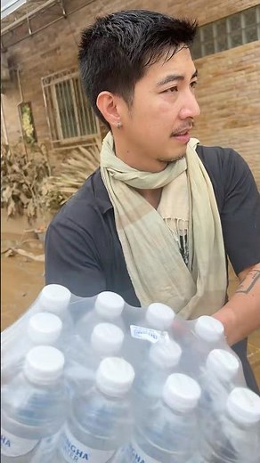 #โตโน่ภาคิน ลุยช่วยน้ำท่วมหาดใหญ่ ไม่ห่วงหล่อเลย #ปิดทองหลังพระ 🙏❤️ #หล่อใจบุญ