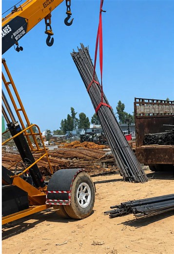 ⚡️ Crane Hits Power Lines During Heavy Lift Operation! A routine construction lift suddenly turned into a terrifying emergency. As the crane rotated a massive bundle of steel pipes, the load drifted dangerously close to overhead power lines. Seconds later, a shower of sparks erupted, sending workers running for safety. #CraneAccident #PowerLineStrike #ConstructionFail #HeavyEquipment #aiwowai