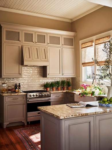 60 GENIUS Designer "Tricks" for Maximizing Functionality in a Small Kitchen