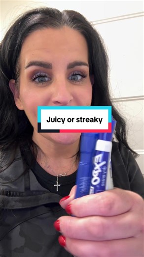Juicy or streaky? 💙 #dryerase #dryerasemarker #dryeraseboard #juicyorstreaky