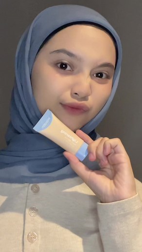 biar make up flawless😋