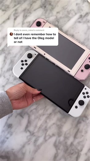 Spot the Difference: Nintendo Switch OLED vs Regular Switch