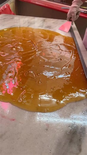 Logan’s Candies on Instagram: "Candy Cane ASMR 🎄✨🎅🏼"