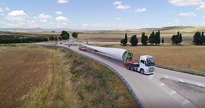 Semi-remorque plateau pour transport d'éléments longs - TeleMAX