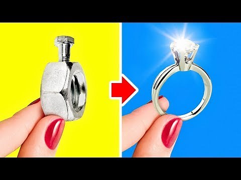 32 UNFORGETTABLE DIY GIFTS