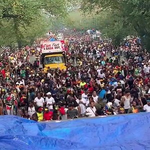 You have no idea how much this means to me. To have my record played in my home town 🗽 in front of thousands of people . I’m missing videos of “BOOM” ; when I get them I will post. It was a long day but I loved every moment of it . ❤️❤️❤️ One of the best days of my life. Blessings to everyone that I saw & that recognized me . 🙏🏾🙏🏾🙏🏾 My waist sore and my back hurt now 🤣 Goodnight 😫 @salinfrared 🇱🇨 @siigs_again 🐝 | Klassik Frescobar