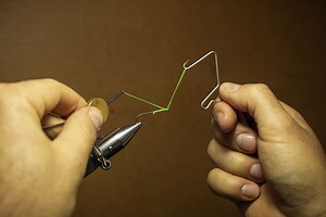 How To Whip Finish A Fly (Step-By-Step With Video) - Into Fly Fishing