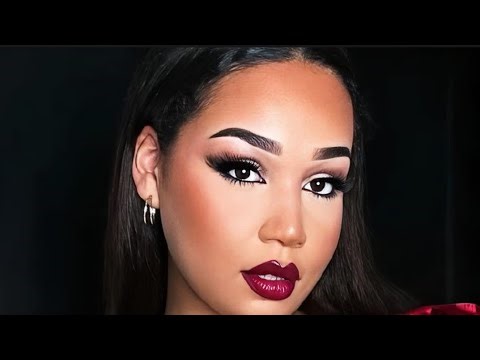 Queen Cynthia: The Beautiful Plus Size Model Redefining Fashion and Beauty - Body Positivity