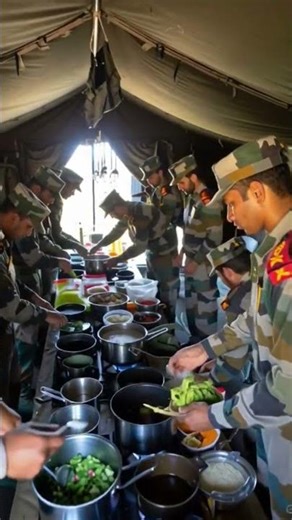 29 Indian Army Soldiers Cooking in Jungle | Real Army Jungle Cooking Footage