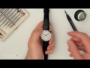 How to Set the Time on a Watch | Watchfinder & Co.
