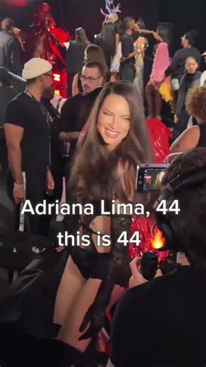 Adriana Lima at 44 🤯 #nutrition #healthyeating #longevity