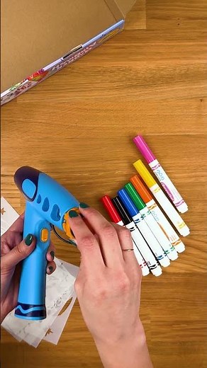 NEW Crayola Marker Airbrush Set