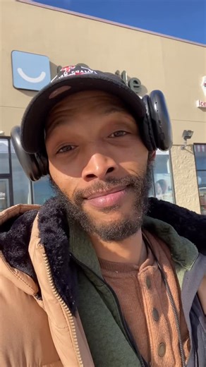 Gee Ess on Instagram: "WHERE LASHES AT 😂💯✔️ !!!"