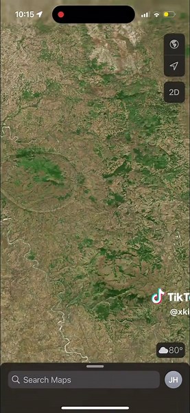 Exploring the World Map in AOT