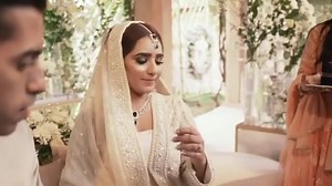 51K views · 254 reactions | @pictroizzah shows what happens when the bride ‍♀️ is a photographer . . @rizwanbeyg @ayraevents @makeupbysameera_ @damas.pakistan . . . . . . #photographerbride #pakistaniweddings #wedding #asianweddings #pakistaniweddings #pakistaniweddingphotographer #shaadisaga #brides | WeddingBazaar | Facebook