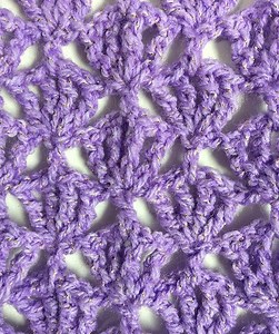 Easy Crochet Infinity Scarf Pattern (for spring and summer)