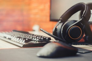The 20 Best Songs to Test Headphones - Musician Wave