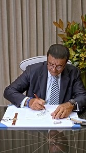 1.5M views · 41K reactions | This is a special moment. @jacobarabo is sketching The World is Yours Dual Time Zone. Of all the timepieces he ever created, this one is the most personal. It's a tribute to the timepiece his own father gave him for his 13th birthday. | Jacob & Co. | Facebook