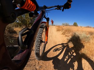 33K views · 116 reactions | How to spice up your #GoProMTB videos with new mounting perspectives  Shot on #GoProHERO12 Black with Max Lens Mod 2.0 in these locations: 1️⃣ Forks 2️⃣ Pedals 3️⃣ Subframe facing backwards Mounts + settings: Handlebar / Seatpost / Pole Mount + 4K 8:7 60FPS video. Learn more at GoPro.com/MTB.  #GoProAthlete Geoff Gulevich | GoPro | Facebook