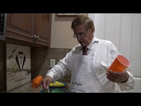 Mixing and Matching Cotton Candy to Create Custom Flavor Combinations