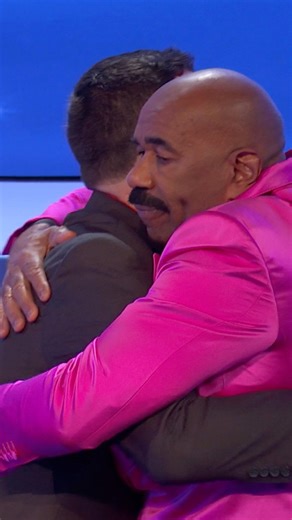 5.4M views · 120K reactions | A hubby might get called a big softie because of his _____?! 勞 Steve has a hug for that. | Family Feud | Facebook