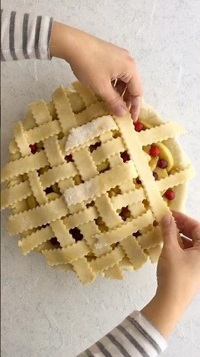 How to Make Lattice Pie Crust