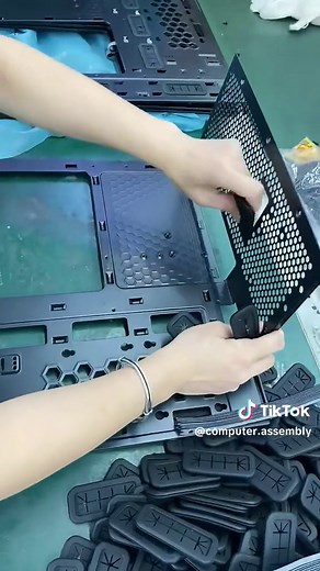 Computer Factory: Assembling Electronic Products