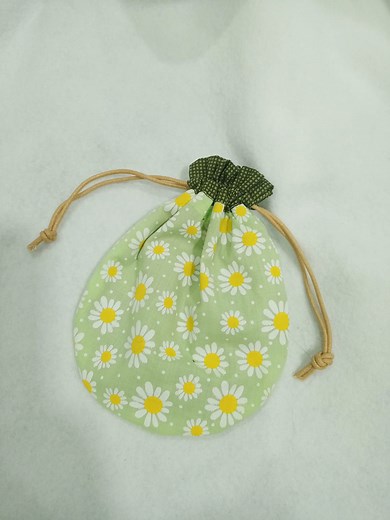 140K views · 2K reactions | How to make drawstring bag mini | sewing #sewing #diy #handmade #diybag #sewingideas #sewingtips #sewingprojects #sewingtutorial #drawstringbag #apparelsale #sweatshirts #halloweendecral | Diy By.rutchanoo | Facebook