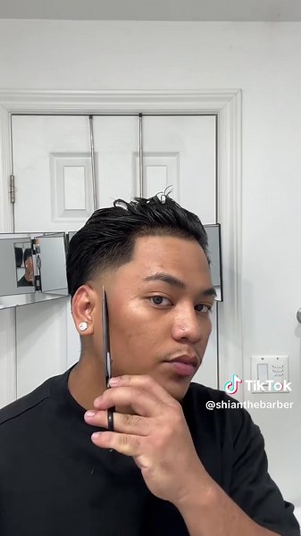 Taper Fade Techniques: A Guide for Self-Cutting