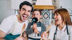 Las 10 canciones más emotivas para dedicar a un hijo