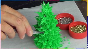 748K views · 871 shares | Fondant Christmas Tree Cake By: Gretchen's Vegan Bakery | MetDaan Cakes | Facebook