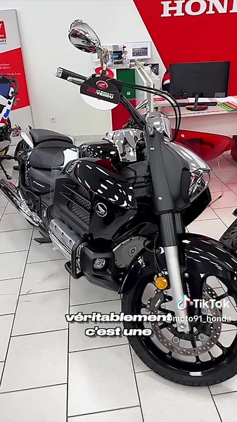 Custom Goldwing: Unleash Your Honda Spirit