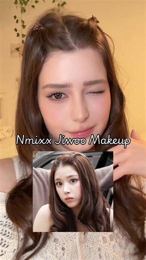 Nmixx Jiwoo makeup tutorial✨ Use code JMLVLY7 on YesStyle products used: -@OLENS Global Official “Big Glowy Mocha” (use code TALIA10) -@에스쁘아 espoir be velvet cushion foundation -@thesaem_global perfect tip concealer Color correction pot -@cliocosmetics_global lavender staff -@롬앤 romand eyeshadow M02 “Dry Buckwheat flower” -@Nuse _Officialstore liquid blush “crema mauve” -@Flower Knows Makeup shells jewel collection baked powder, the sweetie bear collection 03 Rose Chanson, Brow cara 03 beige bro