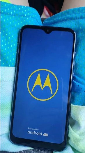 Motorola Moto E XT2052DL (TracFone) Startup and Shutdown #tracfone #motorolaphone #phone #motorola