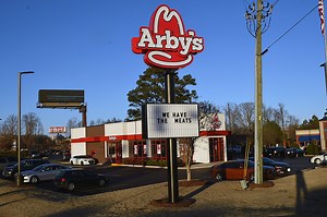 Who's The Man Behind the Deep Voice in the Arby's Commercials - [HINT] It's NOT Who You Think