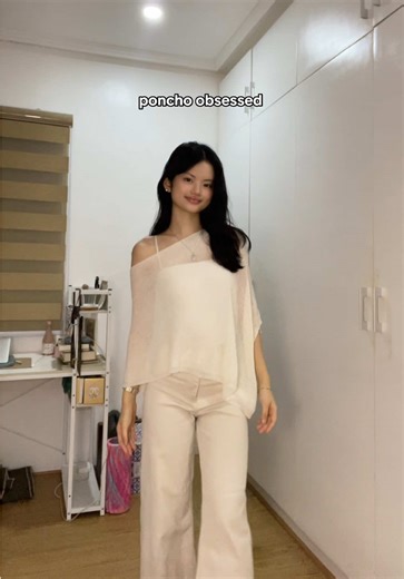 Elegant Poncho Outfit Ideas for Effortless Styling