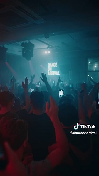 Better than the original?🤔 We return to LDN East in just two weeks time, don’t miss our final show of 2022 👉 Link in bio #foryou #fyp #GenshinImpact32 #danceonarrival #ldneast #smackyo #solidgrooves