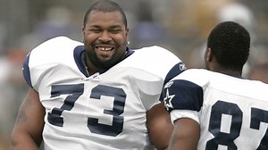 Cowboys legend Larry Allen, 'gentle giant' who dominated the NFL, dies at 52, team says